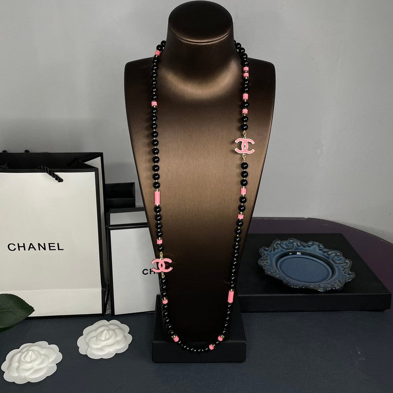 18K  Chanel 24B Black Pearls Necklace